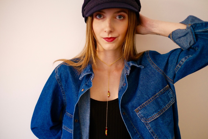 collier cravate en double